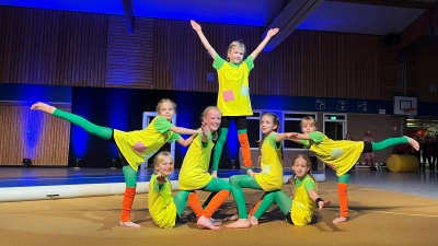 Die Mädels der Leistungsgruppen zeigten ihr turnerisches Können als Pippi Langstrumpf. (Foto: privat)