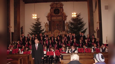 Der Chor verabschiedet sich vom Publikum  (Foto: Chor Dalhausen)